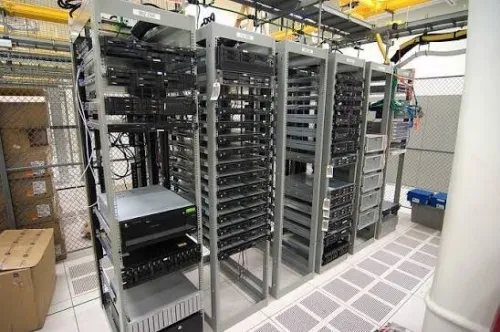 Fourniture & Installation serveurs, DATA CENTER, CLOUD & INFRASTRUCTURE IT