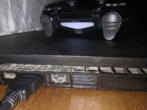 Ps4 slim 400gb online 13.04v