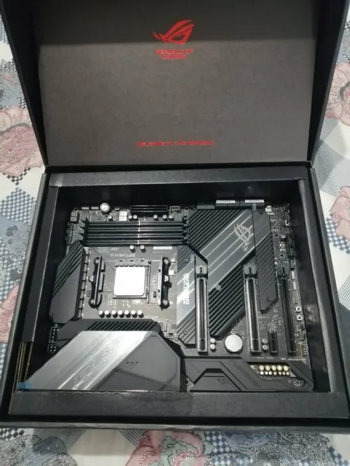 KIT UPGRADE X570 ROG Crosshair VIII Dark Hero + Corsair RGB PRO 32Go+AK 620 Digital+Ryzen 5700x
