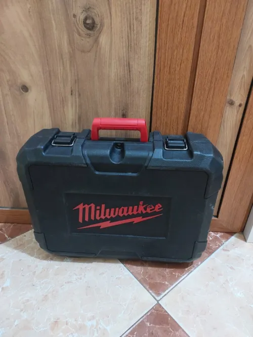 Niveau laser Milwaukee