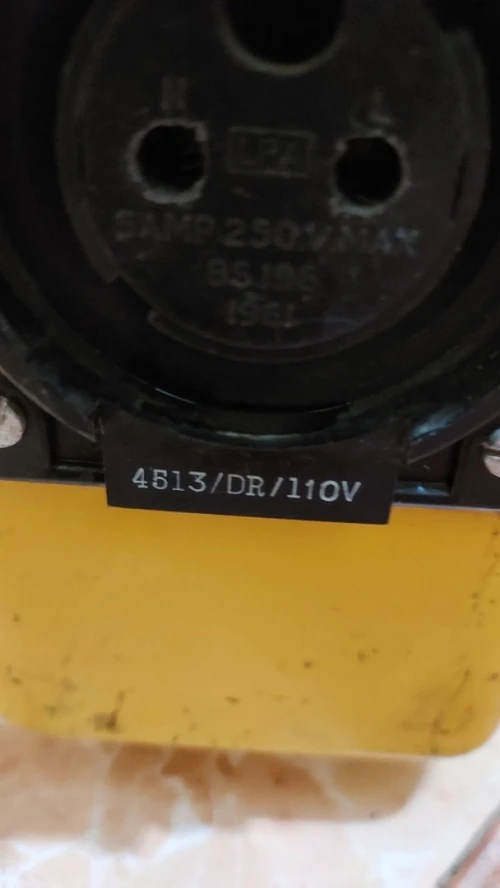 Transformateur pour machine (230v / 110v)