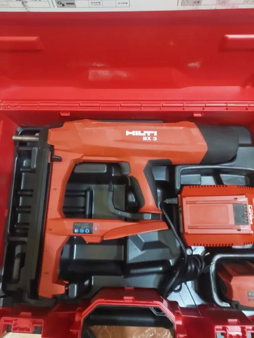 Cloueure Hilti BX 3
