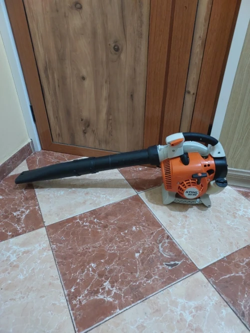 Souffleur Stihl BG 86 (Germany)