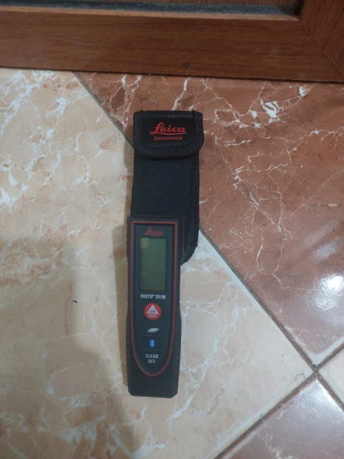 Télé-mètre laser Leica DISTO D110