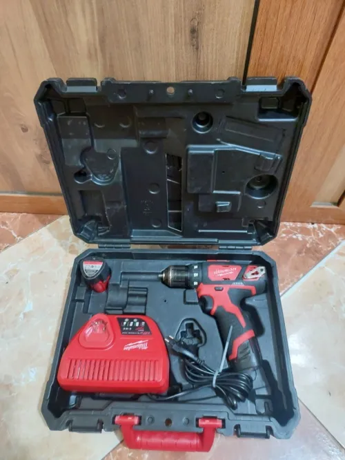 Visseuse Milwaukee 12v 2Ah