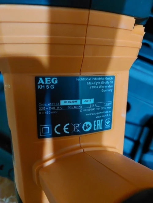 Marteau piqueur / perforateur AEG KH 5 G