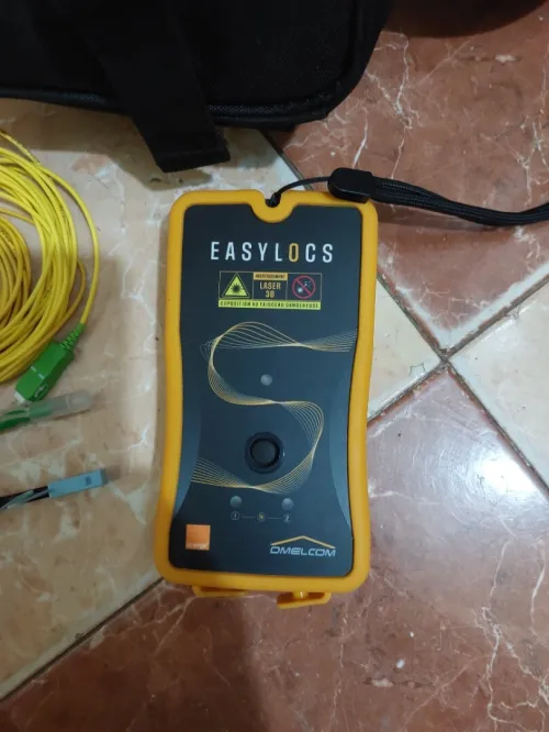 Localisateur visuel de défauts connecté double source EASYLOCS