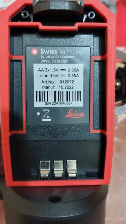 Niveau laser LEICA  3*360 (batterie & pille) - portée : 70m - 2022