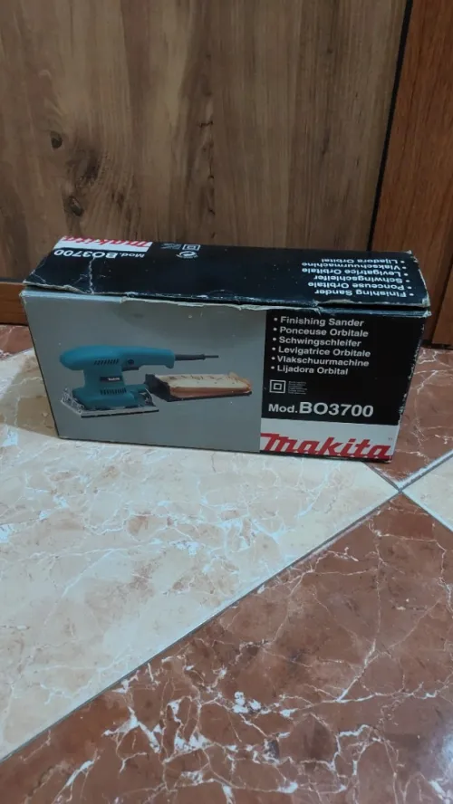 Ponceuse Vibrante Makita (Japan)