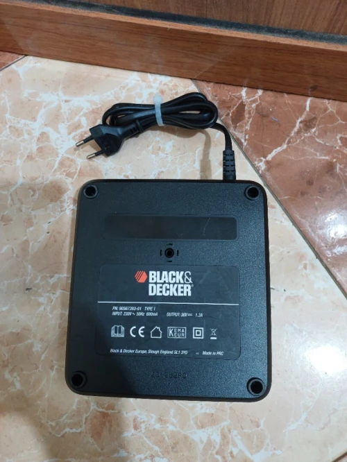 Chargeur Black&Decker 36v