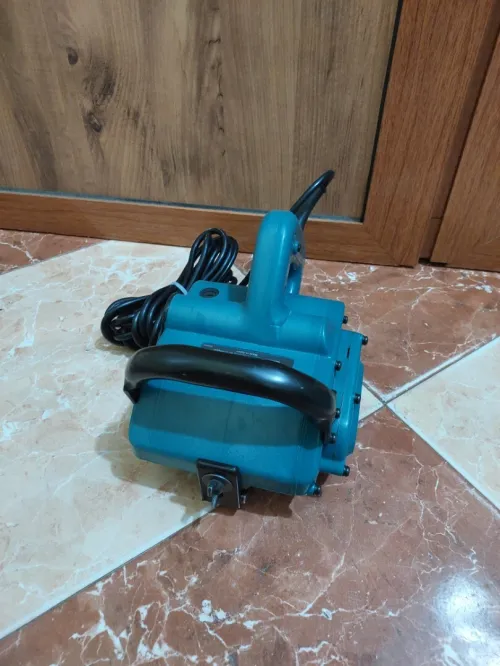 Décapeur à rouleau Makita 9741 (Japan)