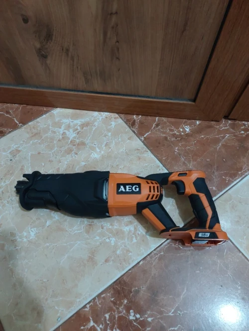 Scie sabre AEG 18v (Solo)