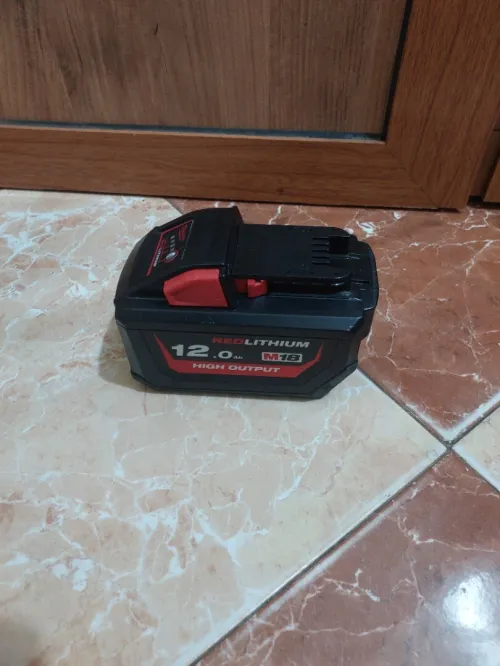 Batterie Milwaukee 18v 12Ah