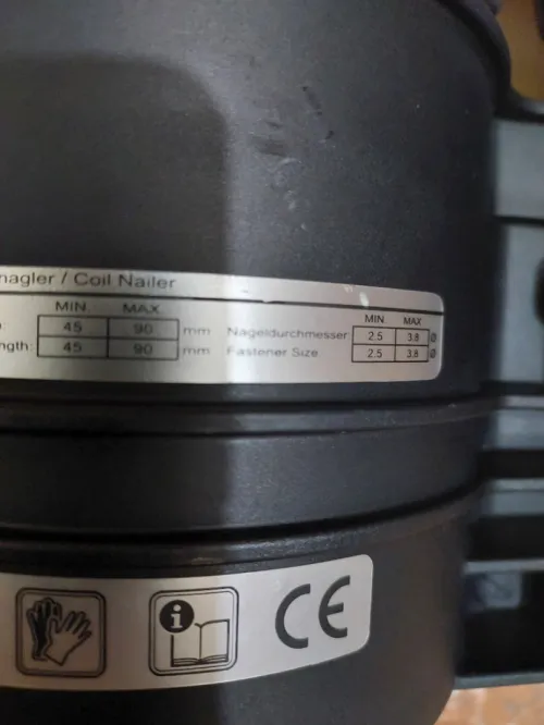 Cloueur à rouleau pneumatique DCN 4590 Pour Bois