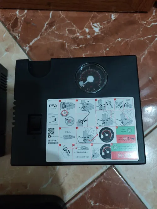 Mini compresseur pour voiture 12v (Original)