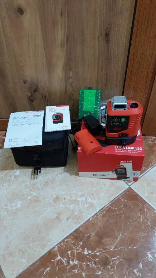 Niveau laser LEICA  3*360 (batterie & pille) - portée : 70m - 2022