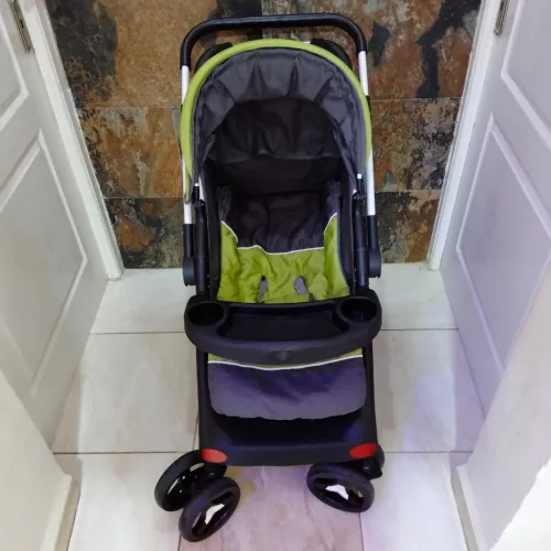 Poussette bébé robuste et réversible "Le Prince" avec 3 positions