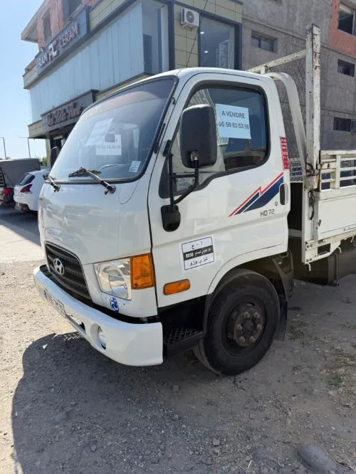 Hyundai HD72 climatisé 2017