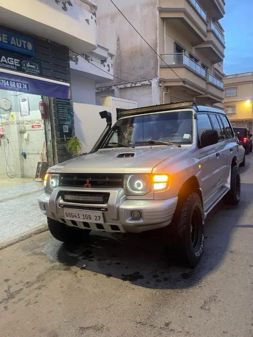 Mitsubishi Pajero 2000 Pajero