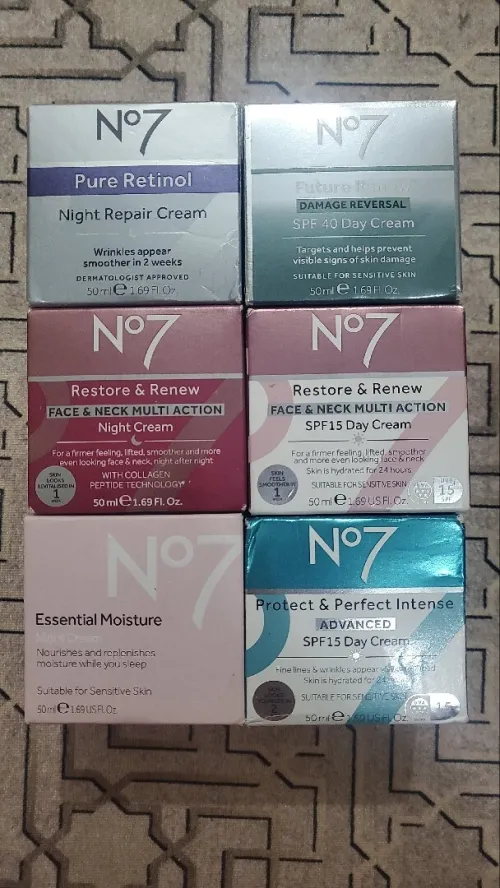 Skincare original  Vichy  Olay  No7 Clinique traitement peau + éclat + hydratation