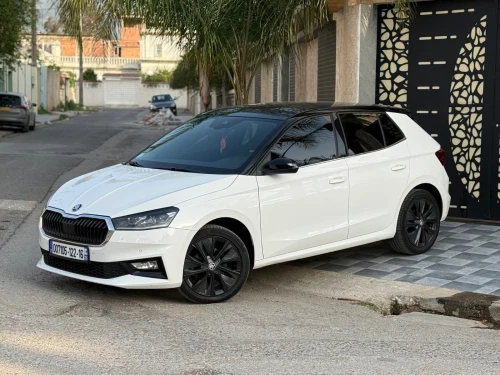 Skoda Fabia 2022 Style (avec toit panoramique)