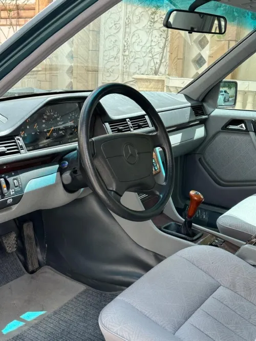 Mercedes Classe E 1996 Climatiser