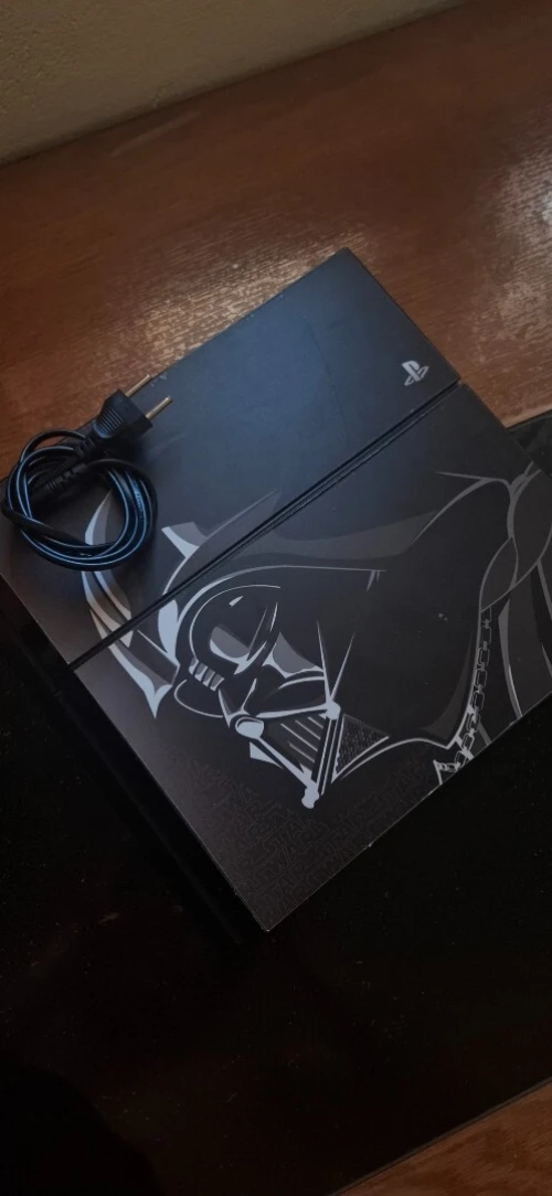 RARE | PS4 1TB Star Wars (Version 11.00 - Jamais Ouvert)