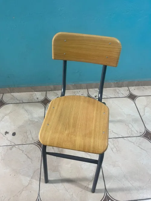 article bureau chaise et table