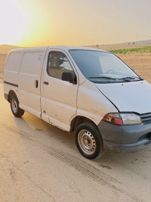 Toyota Forgon 1999