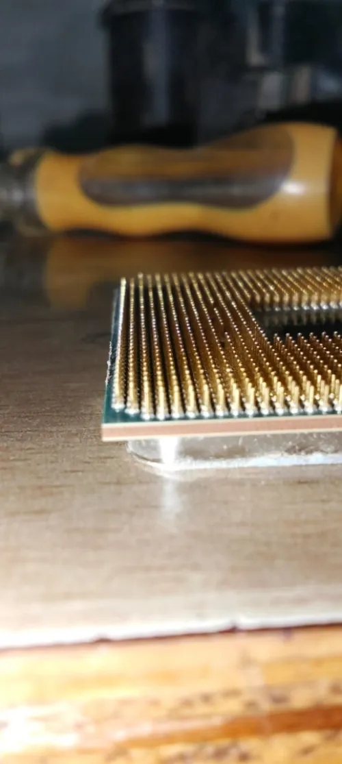 AMD Ryzen 5 PRO 2400GE with AirFlow  * Price: 12,000 DZD (Used)