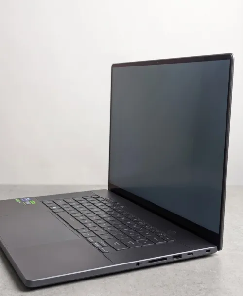 ASUS Zephyrus G16 (OLED 240Hz) | Ultra 9 + RTX 4070 | Neuf 10/10