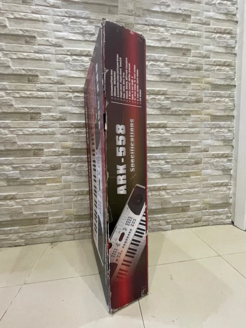 Ark-558 pianoElectric organ