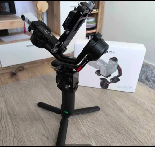Camera sony a7iii 2kx clicks 10/10 ; lens sigma 24-70mm ; gimbal rs4 khadem 2 jrs