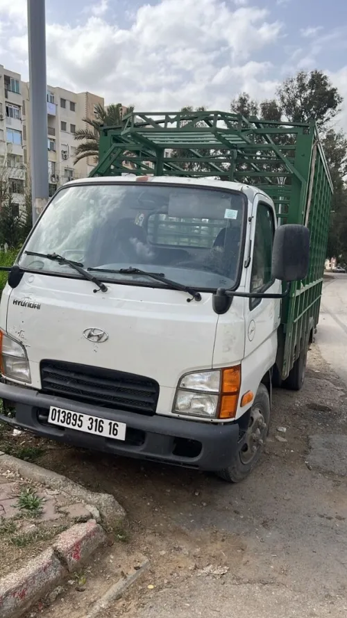 Hyundai HD35 2016