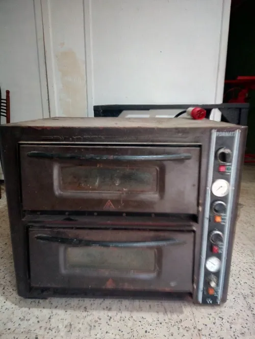 Four éléctricité/ electric oven 