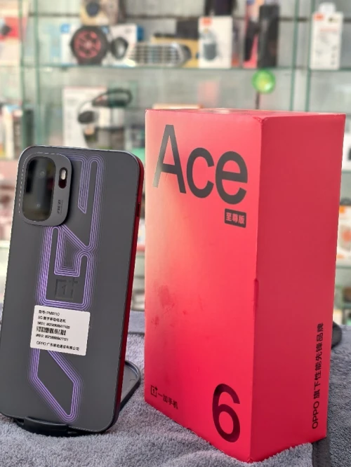 ONEPLUS ACE 6 ULTRA