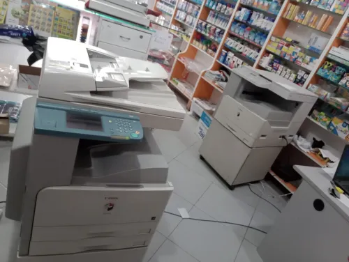 Liquidation librairie avec deux photocopieur 