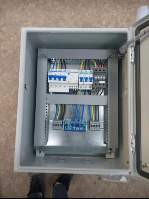 Câblage et montage d'armoires électriques 