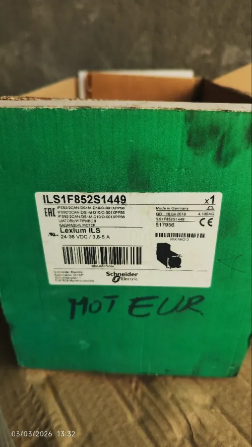Servo moteur Schneider ILS1F852S1449