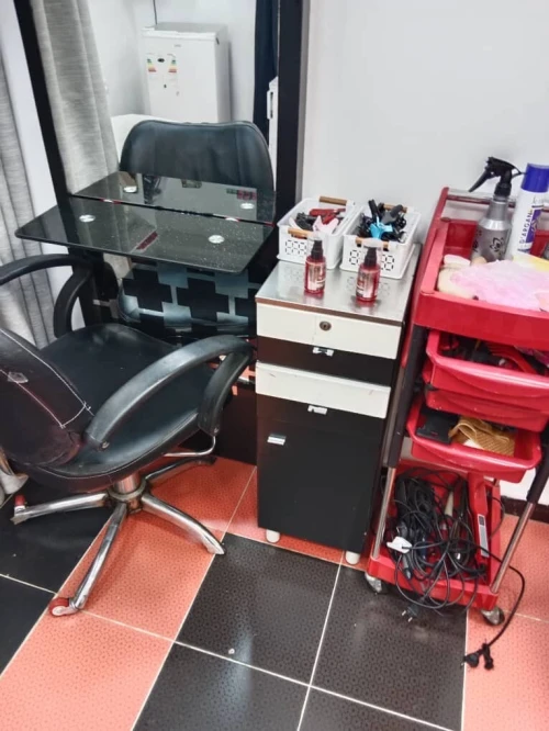 Matériel salon de coiffure