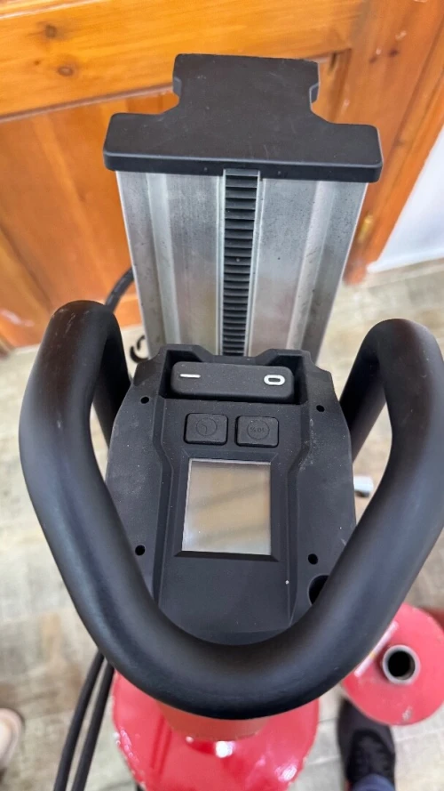 Carotteuse hilti