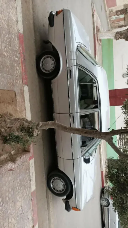 Mercedes Classe E 1982 Classe E