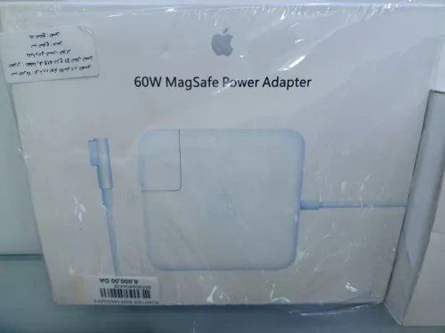 60 w magSafe  power adapter 