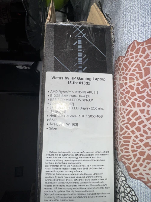 HP VICTUS 15 GAMING RAYZEN 5 7535HS RTX 2050 10/10