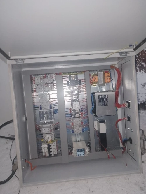 2 groupes electrogène+couvoir