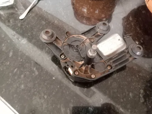 Moteur essuie glace arrière 