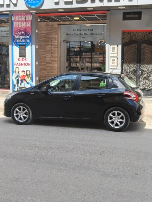 Peugeot 208 2014 Active