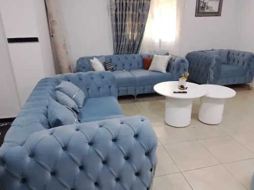 Je mets en vente un salon de fauteuils de six places