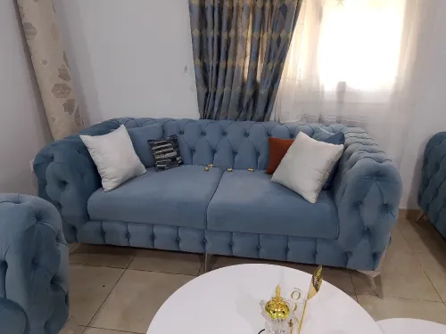 Je mets en vente un salon de fauteuils de six places