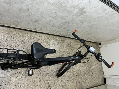 Vélos électriques et manuelles